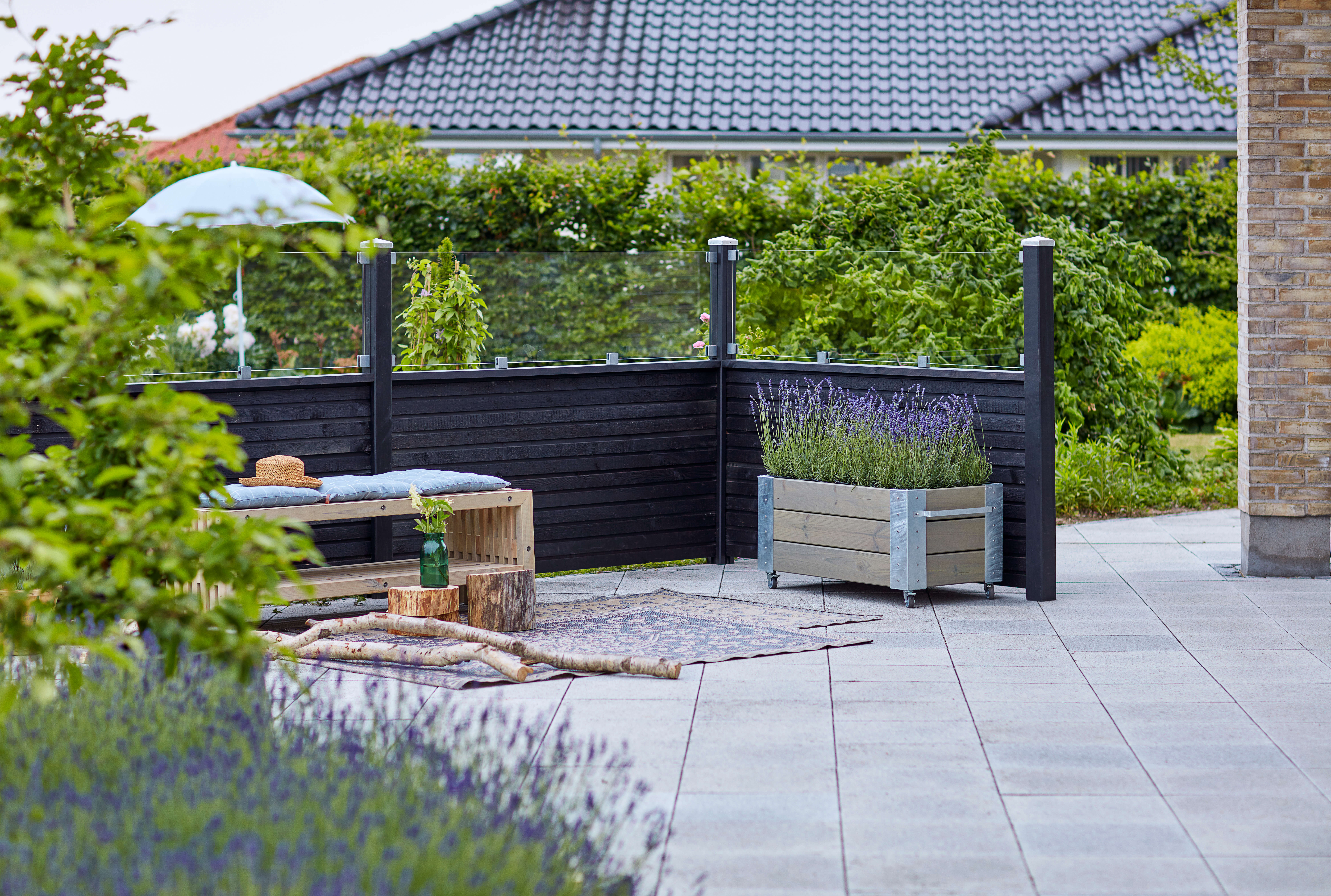 PLUS Plank Profilzaun mit Glas 174x125 cm Schwarz